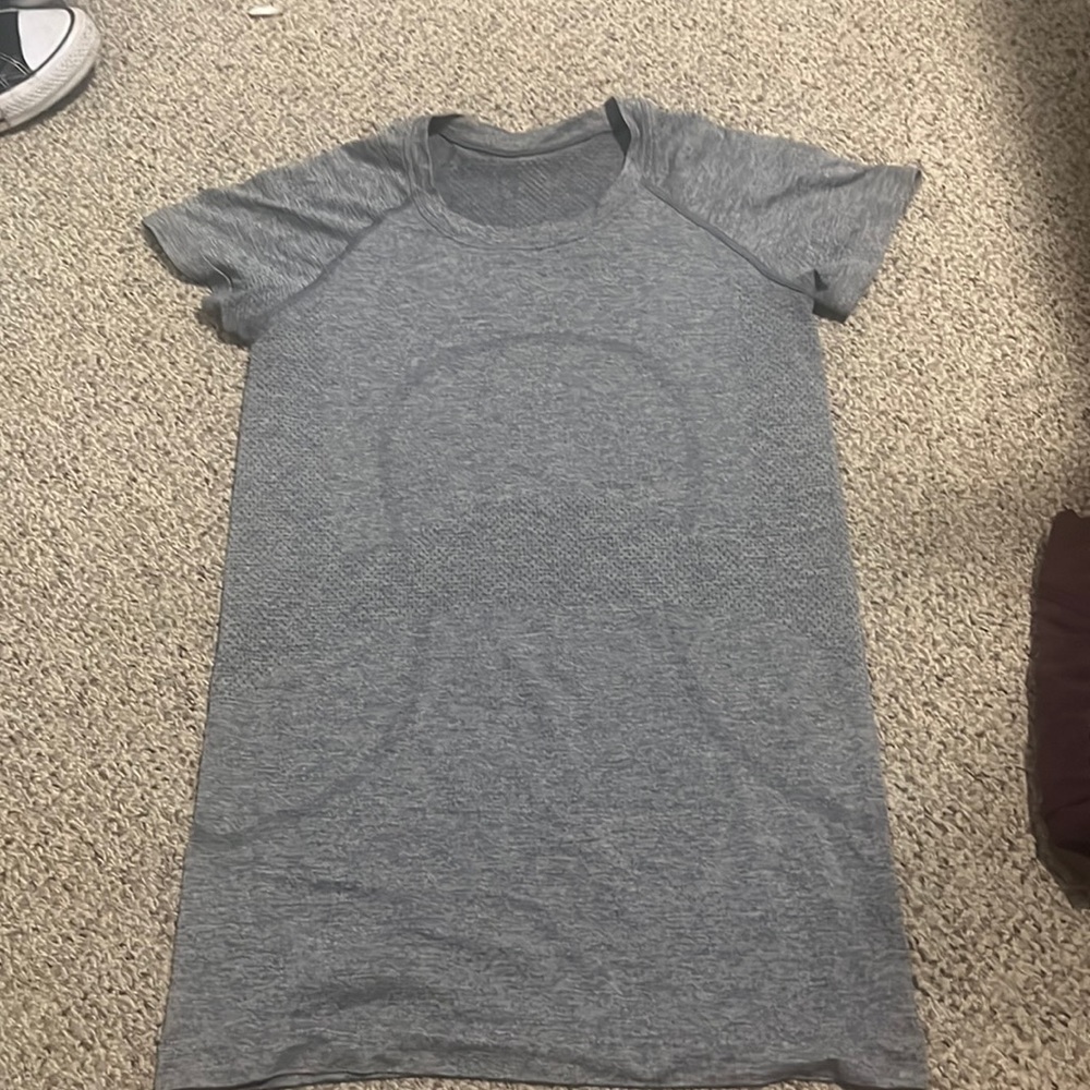 Grey Lululemon Swiftly Tech 2.0